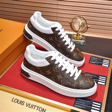 louis vuitton scarpe uomo 2022|Louis Vuitton sneakers.